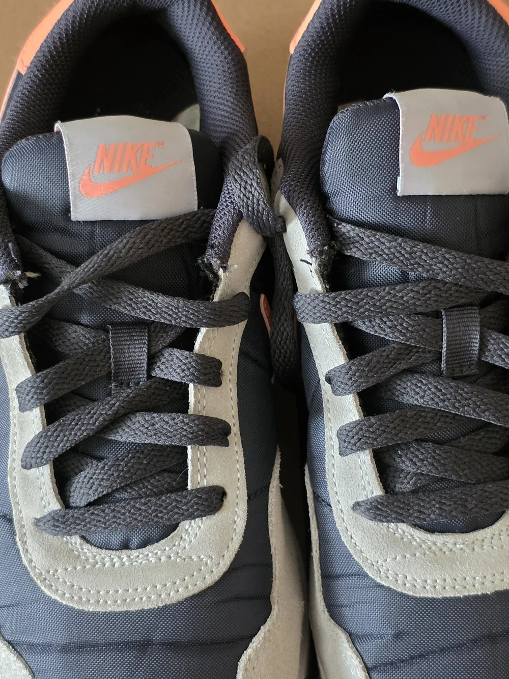 Nike MD Valiant (SG) sneakers yoga fitness '80s Heritage Style Sz 6.5 Y